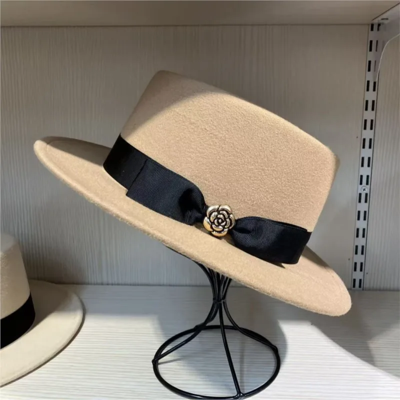 New woolen top hat warm Hepburn-style felt flat