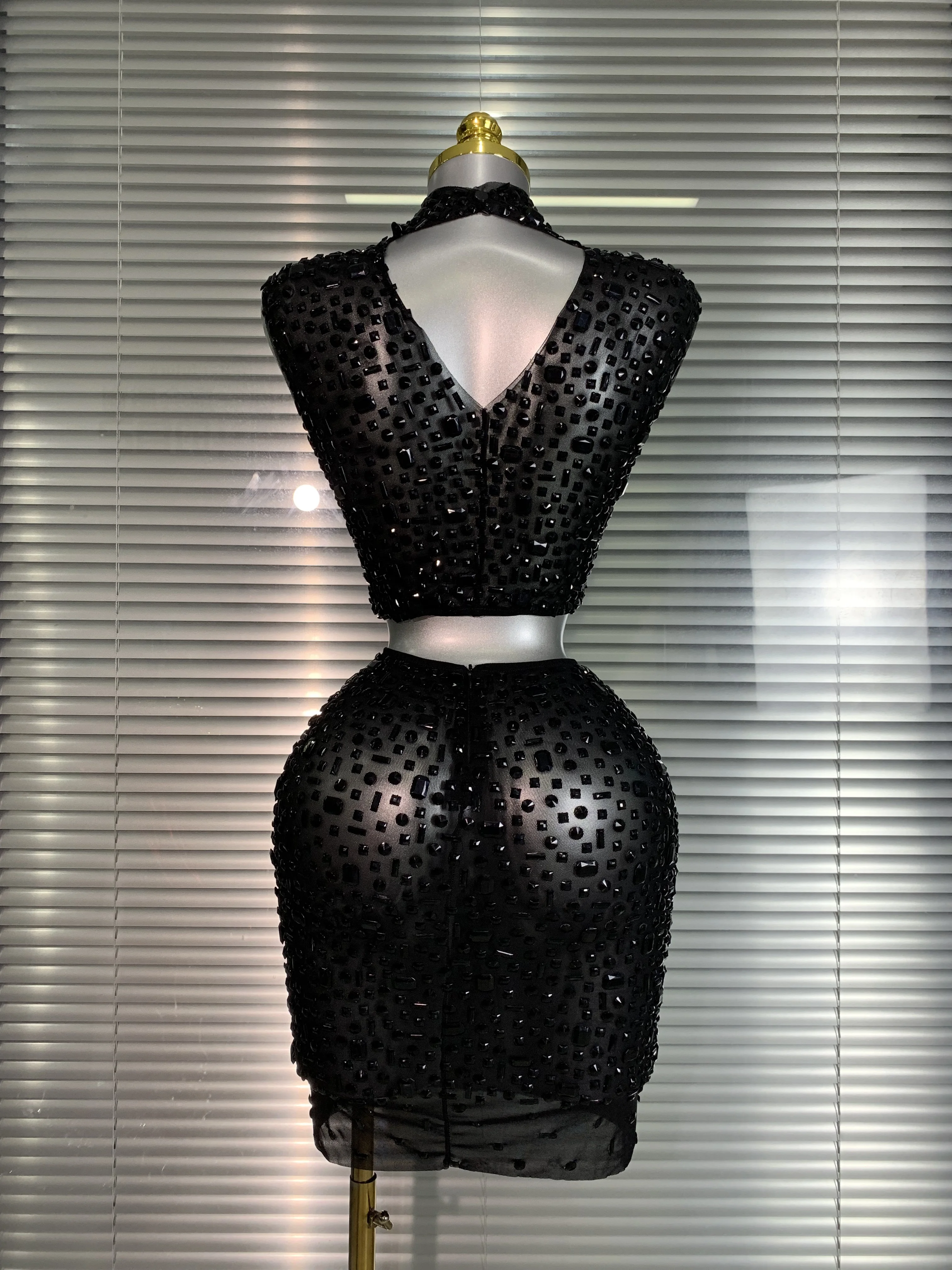 Set da due pezzi sexy da donna Set da donna con gonna da night club con diamanti in cristallo nero Abiti da cantante Ballerino Vedi attraverso il costume da spettacolo teatrale