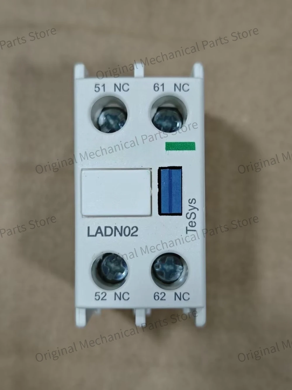 Brand New LADN02 LADN02C LA-DN02C Auxiliary Contact Block 2NC Front Mounting Screw Clamp Terminals Fast Delivery