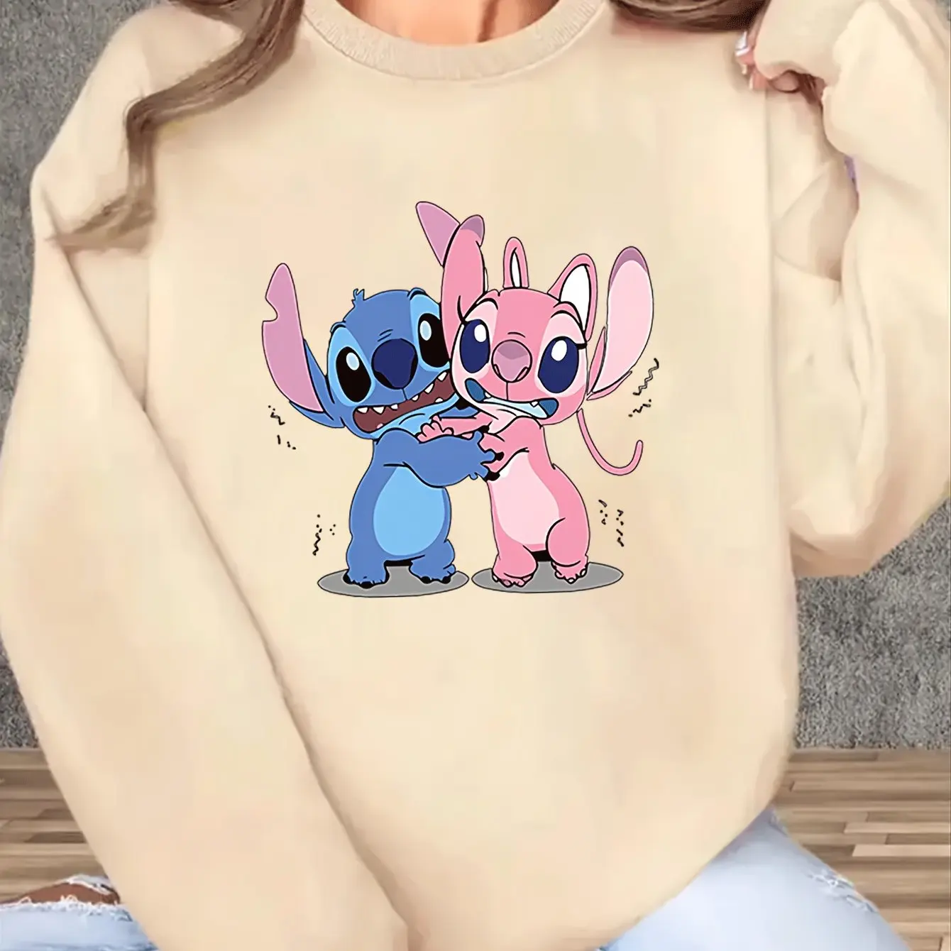 سويت شيرت نسائي برقبة دائرية من Disney Stitch بلوفر للجنسين من الصوف كاجوال للخريف والشتاء ملابس خروج كبيرة الحجم