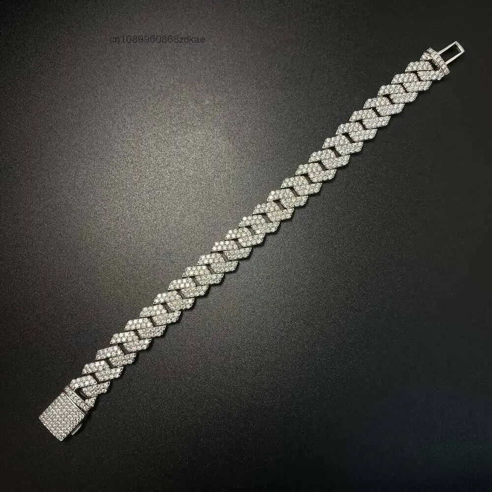 Luxury Zhanhao S925 Silver Inlaid Moissanite Mens Cuban Bracelet 18cm Length Two Colors Can Be Selected.