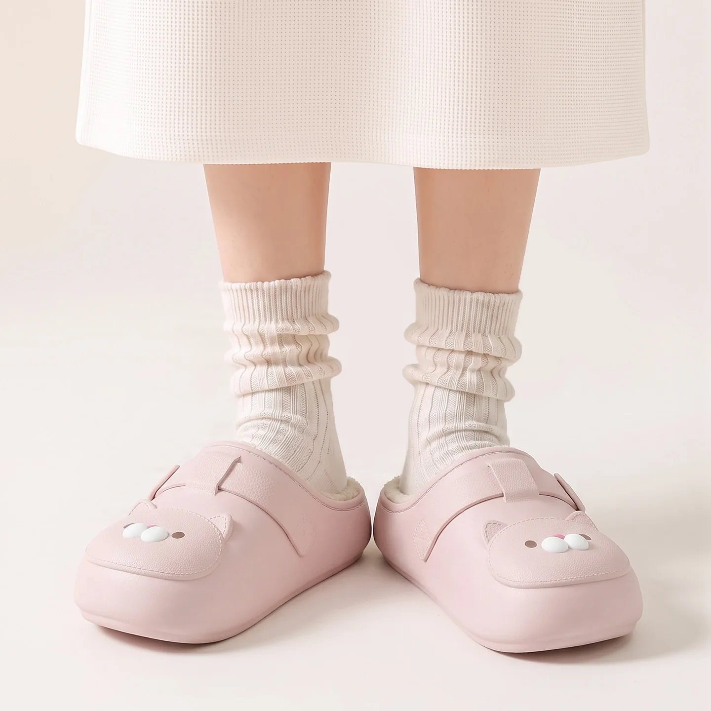 Cute Cartoon Cat Thick Bottom Waterproof Mules Slippers Women Buckle Design Winter Warm Eva Slippers Pink Non Slip Plush Shoes