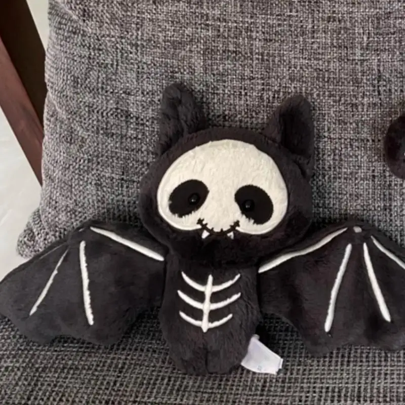Porte-clés en peluche fée chauve-souris squelette d'Halloween - Breloque de sac mignonne et effrayante avec caractéristiques qui brillent dans le noir, niche cadeau de style gothique aesth
