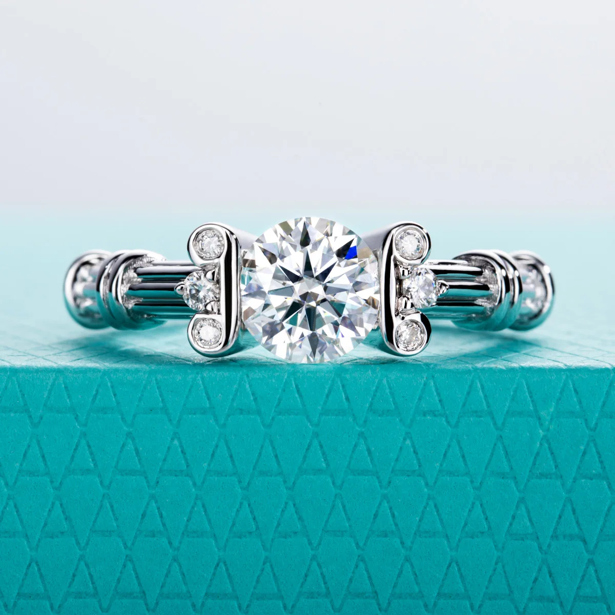 AnuJewel 1ct Moissanite Roman Column Retro Promise Ring 925 Sterling Silver Wedding Rings for Women Men Jewelry Wholesale