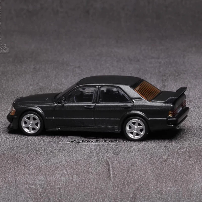 

TW 1:64 Scale 190E 2.5-16 EVO Alloy Car Model Static Collection Decorated Holiday Gifts Toys