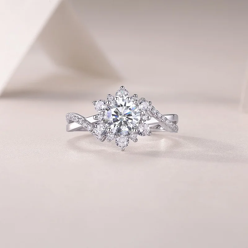 Classic Moissanite Ring with Six Claws