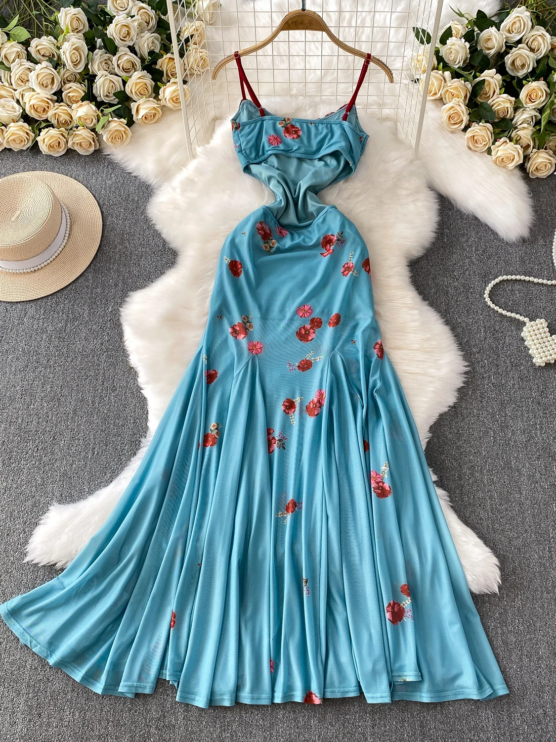 エレガントなレーストリムホルターネックドレス レディース スリムフィット 花柄 フィッシュテール ロングスカート 韓国風 ハイウエスト 夏 通勤ワンピース