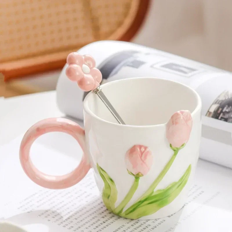 Taza de cerámica con patrón de tulipán 3D, taza de café con mango cómodo tallado a mano, taza de desayuno para leche y avena, regalo para niñas, 500ml