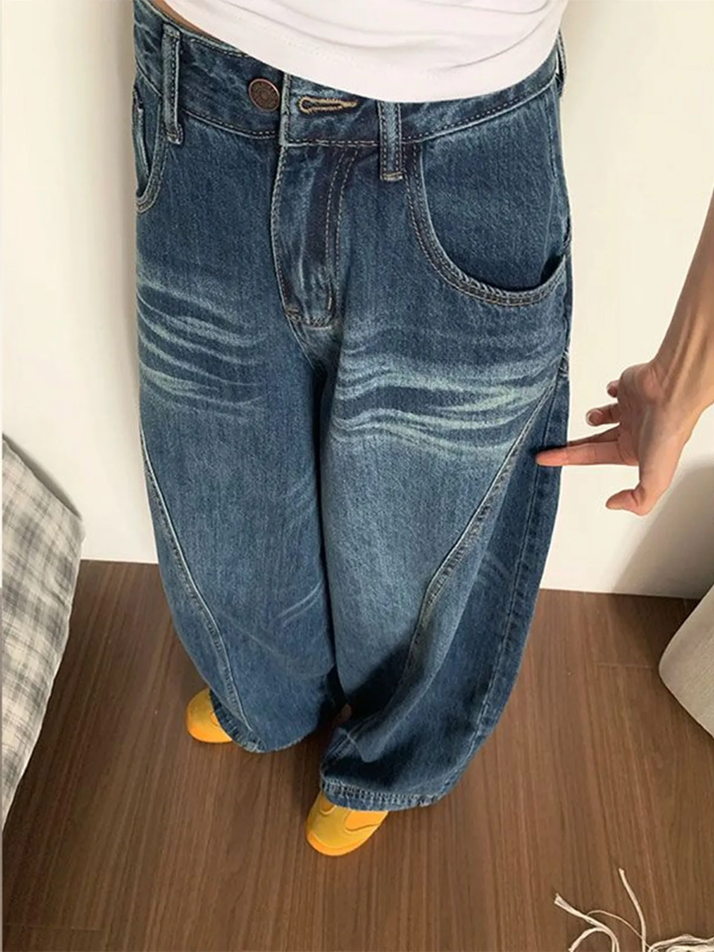 

Retro American Washed Wide Leg Loose Fit Slimming High Waist Jeans Women's New 2026 Knife Denim Pants Casual Wear