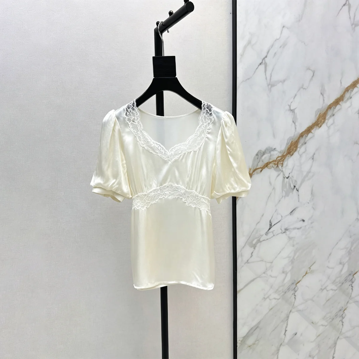 2026 high-quality women's satin lace patchwork V-neck short sleeved shirt--hb728