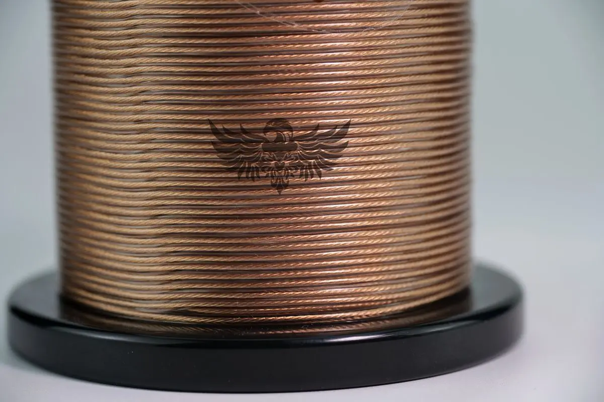 27AWG  35 core OCC gold-plated headphone upgrade cable  High quality electroplating technology, ultra-low temperature f