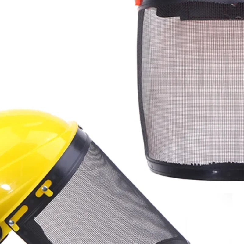 قبعة خوذة أمان لتشذيب العشب في الحديقة مع قناع واقٍ شبكي كامل الوجه لحماية الغابات وقاطع الفرشاة