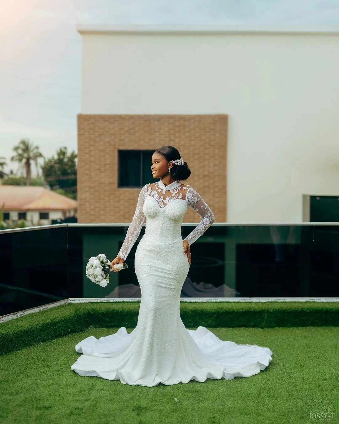 

Customized High Collar Shinny Applique Beads Garden Mermaid Wedding Dress Robe De Mariée Long Sleeve Illusion Back Bridal Gown