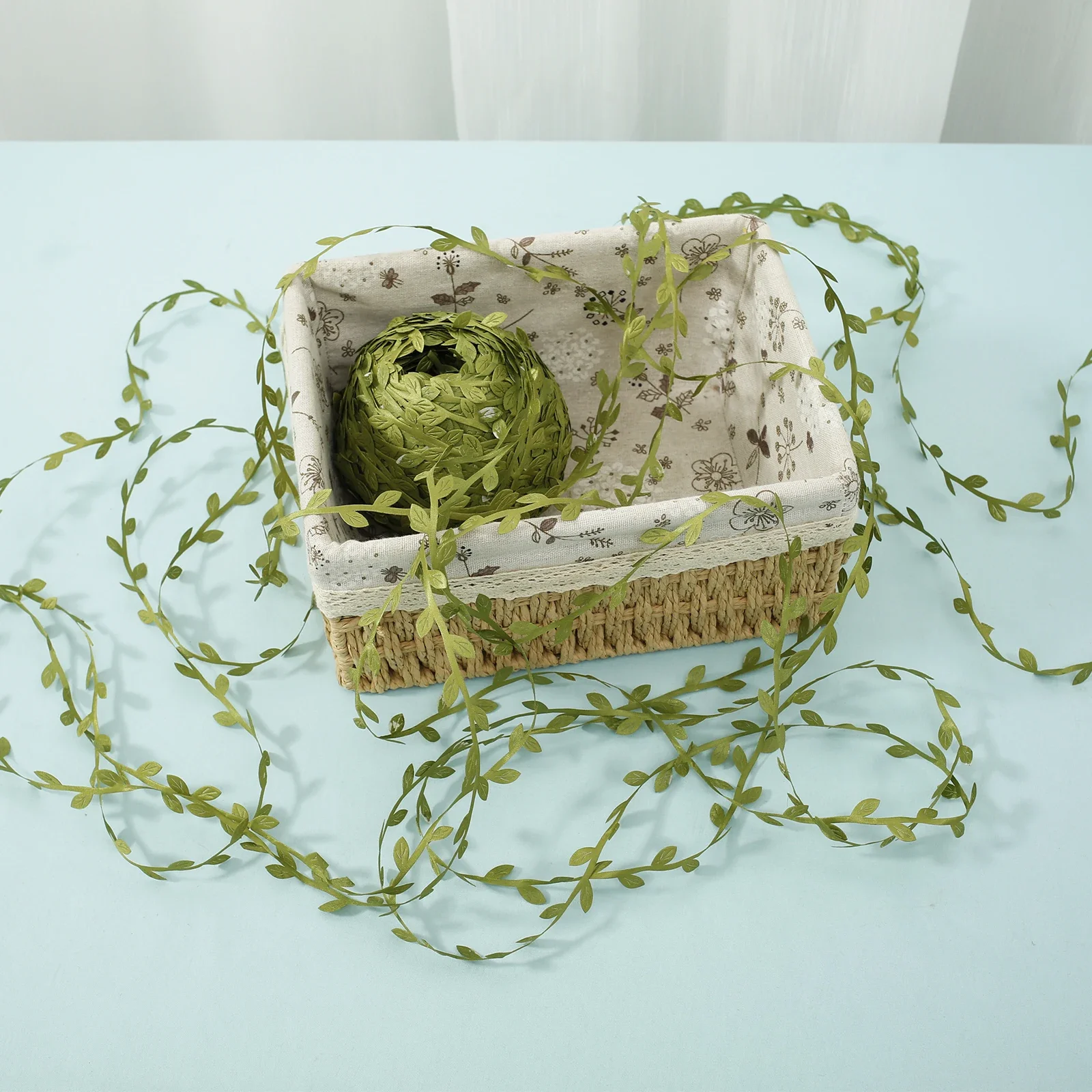 

Artificial Leaf Ribbon Exquisite Versatile Greenery Vine String Pretty Fake Hanging Plants Leaf Reusable Foliage Green Leaf