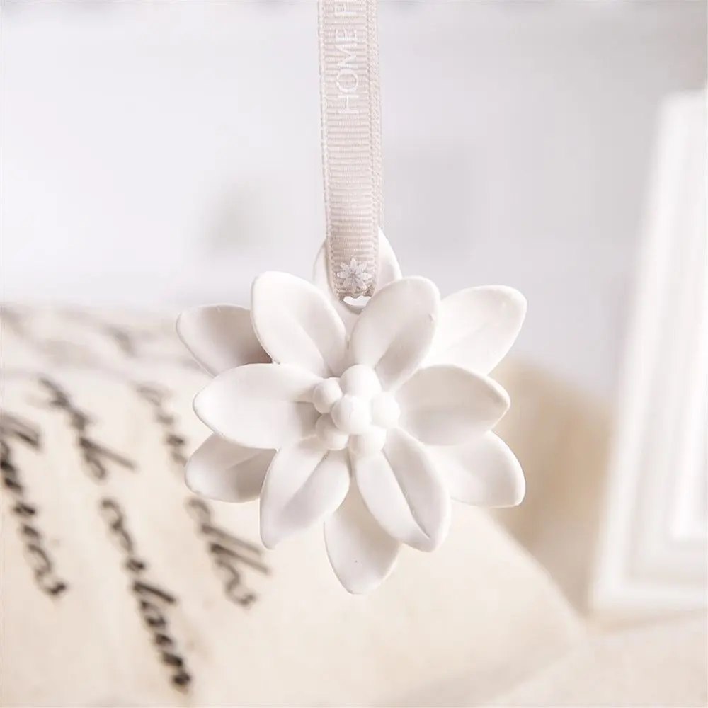 Solid Plaster Flower Pendant Air Freshener Fragrance Auto Interior Hanging Ornament Car Accessories Rearview Mirror Decoration