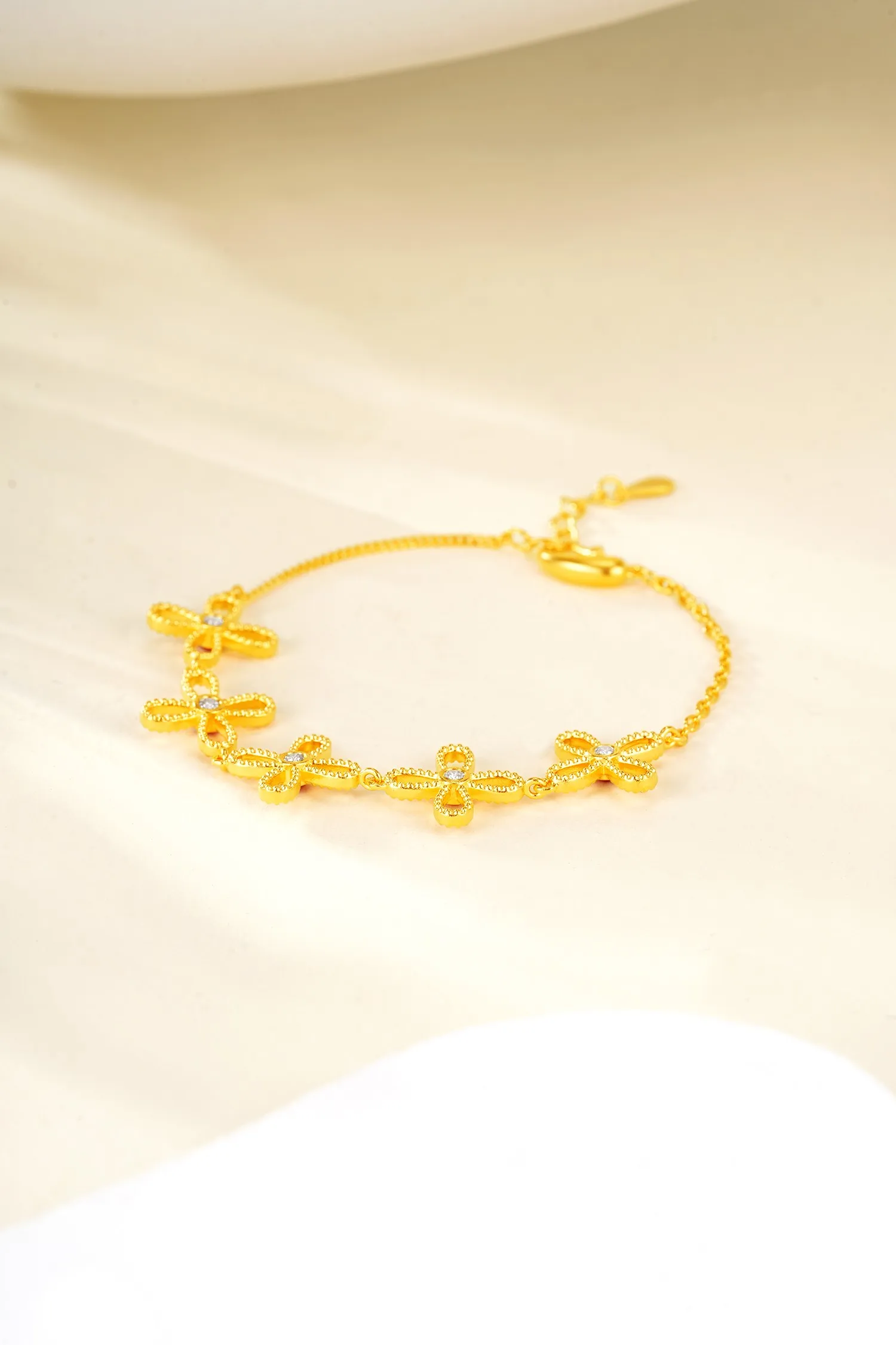 

Lium Gems 24K Gold Vermeil Garden Cosmos Chain Bracelets for Women Link Chain Bracelets 925 Sterling Silver Jewelry Gifts