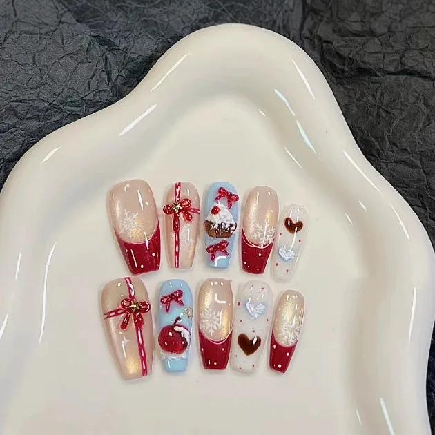 10 pièces faux ongles de noël pour fête flocons de neige arbre de noël presse sur les ongles Hallowmas détachable fini faux ongles art ensemble