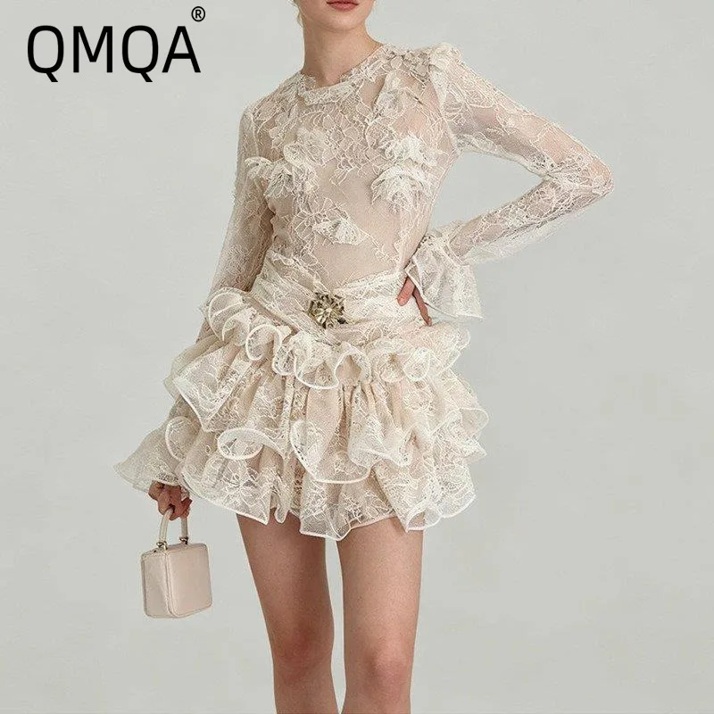 QMQA فساتين نسائية أنيقة شفافة مكشكشة قابلة للطي فساتين صغيرة رقبة مستديرة وأكمام طويلة مرقعة فستان مطرز جديد QM993