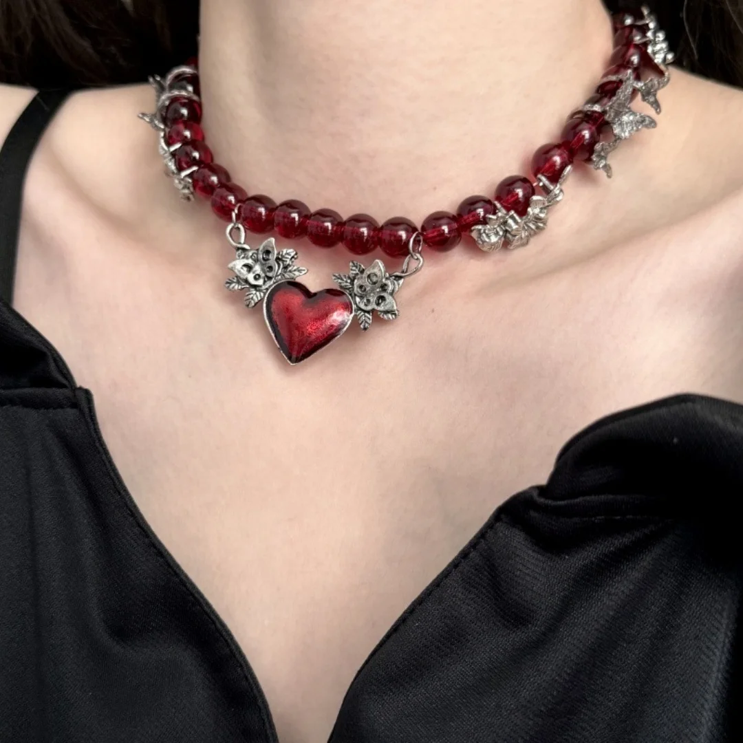 

DUTRIEUX Punk Gothic Subculture Red Heart Butterfly Pendant Choker Heavy Industry Y2K Necklace Dark Clavicle Chain Jewelry Gift