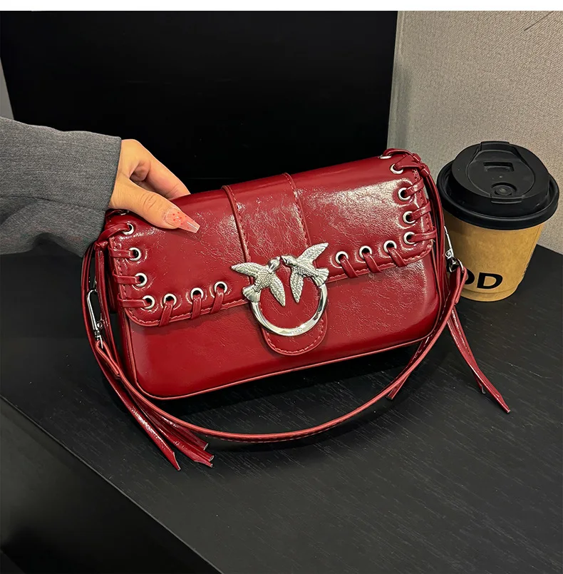 

High-quality Oilskin Shoulder Bag Small Square Bag Simple and Versatile European and American Retro Messenger Bag Women's Bag