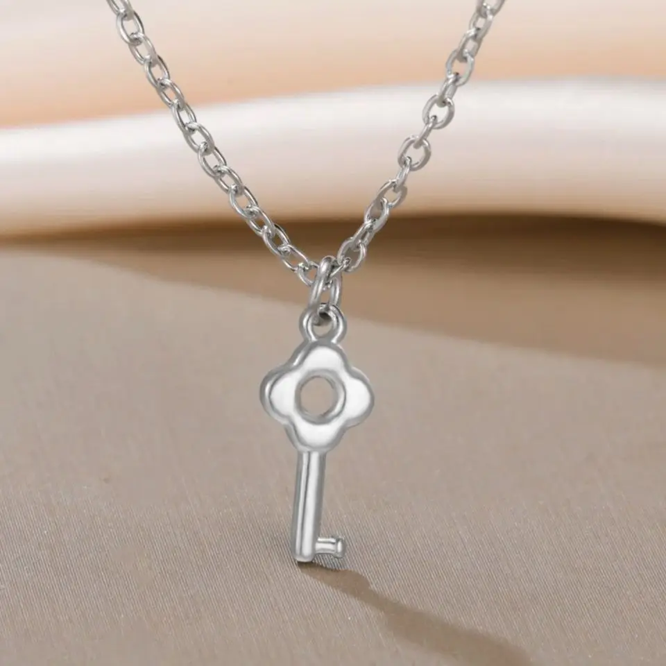 Unift Fashion Cute Tiny Key Pendant Necklaces for Women Stainless Steel Y2k Hollow Flower Keys Charm Choker Jewelry Lovely Gift