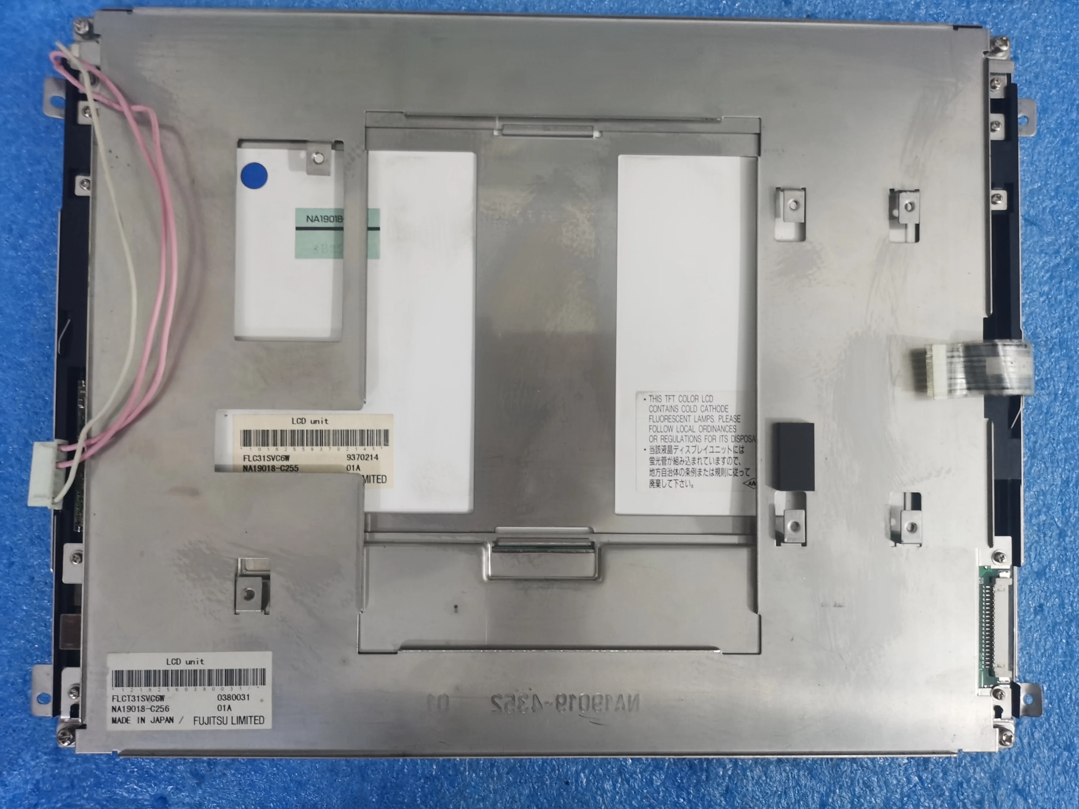 

FLCT31SVC6W NA19018-C256 Original LCD screen, tested and shipped FLC31SVC6W NA19018-C255