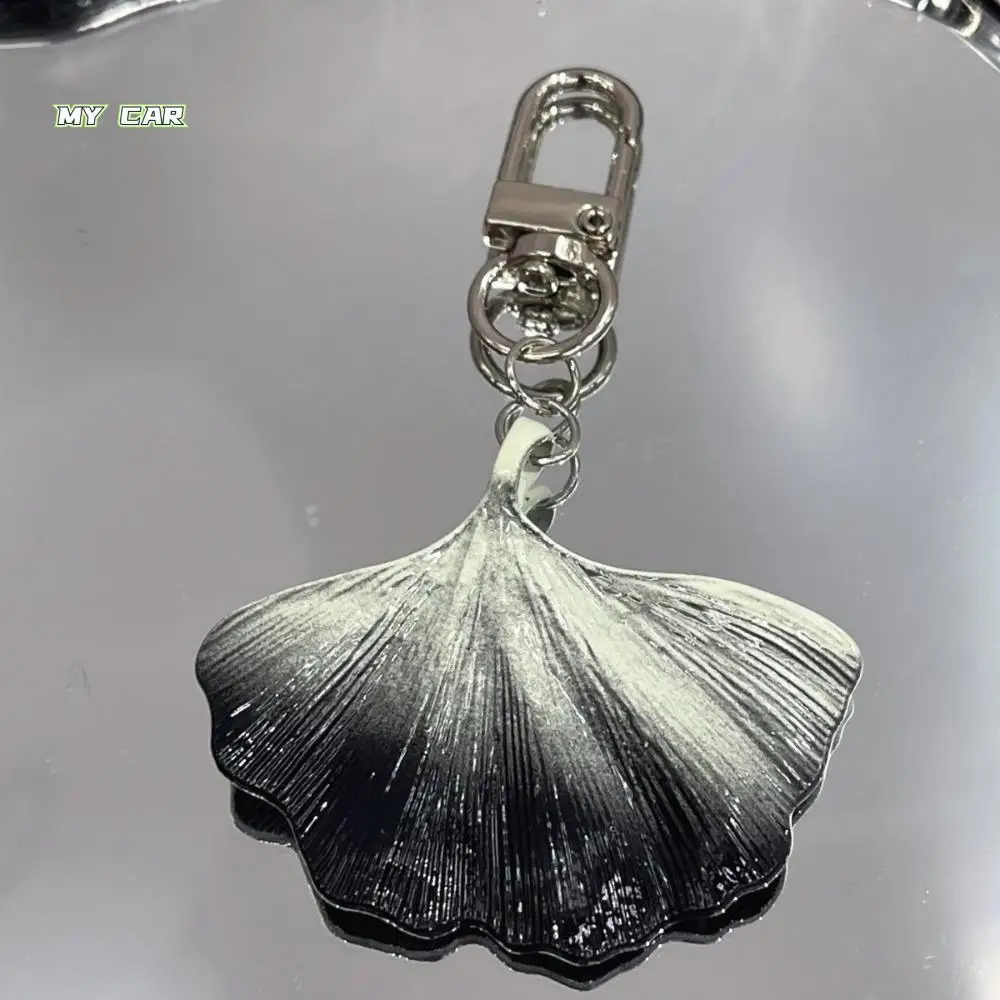 

Art Trendy Alloy Maple Leaf Keychain Versatile Simple Maple Leaf Pendant Colorful Cartoon Ginkgo Leaf Keyring Jewelry Trinket