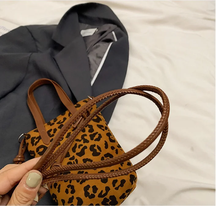 Retro Leopardenmuster Mini-Umhängetasche Kleine Quadratische Wildleder-Oberfläche Vielseitige Trendige Handytasche – Detail 10