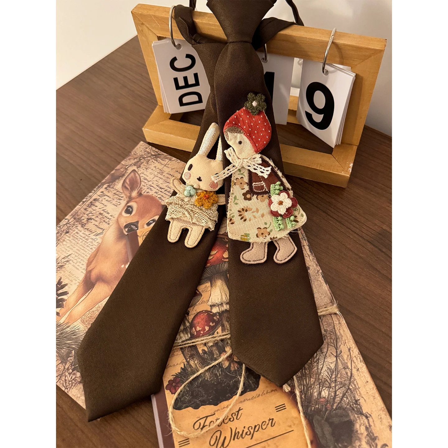 American Retro Rabbit Bear Women's Tie Original Design College Style Versatile Funny Tie Fashionable Accessory for Parties