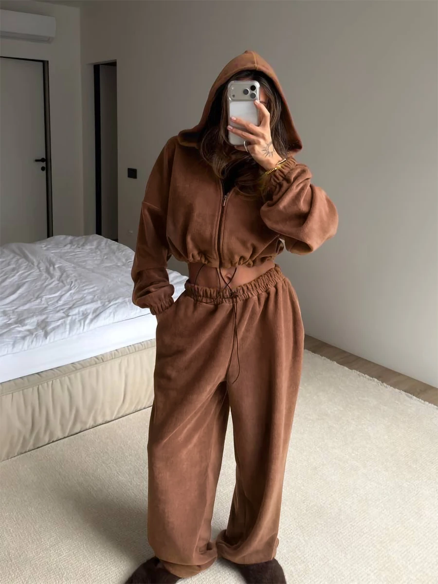 Bornladies Women's Elegant Two-piece Fashionable Sportswear Hooded Zipper Cut Top and Pants Set Suitable for Daily Street Wear