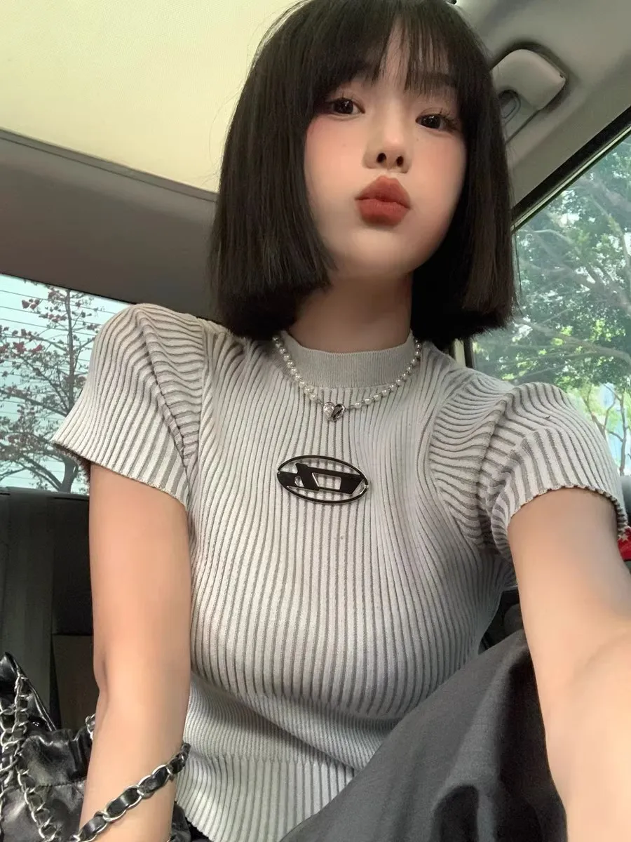 Grey Knitted Short Sleeve T-Shirt Women's Slim Fit Versatile Summer Fashionable round Neck Top Korean Style Commute Wind
