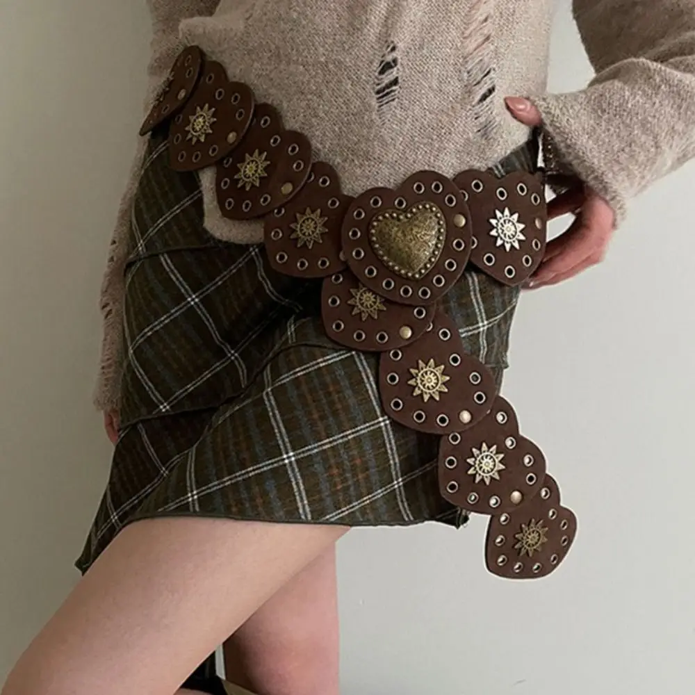 

Personality Metal Heart Belts Wide Y2K Metal Rivet Belts Love PU Leather Cowboy Waistband Women