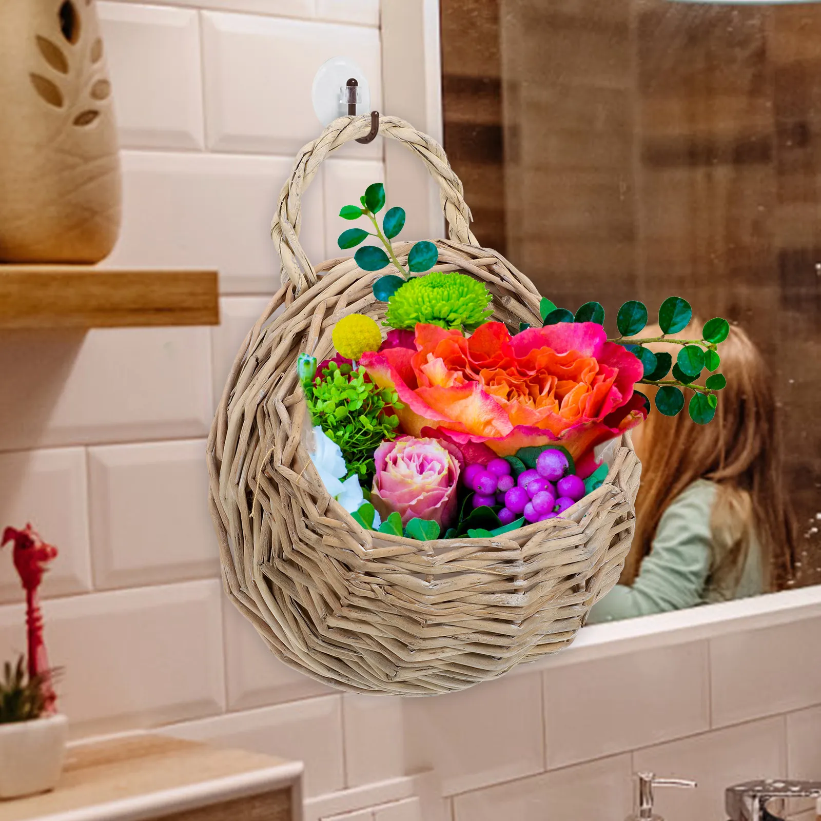 

2Pcs Hanging Woven Basket for Wall Mounted Storage in Kitchen Bathroom Living Room with Farmhouse Style Flower Holder