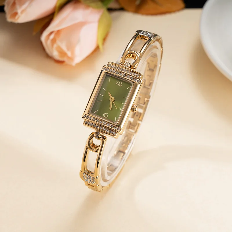 

New women's watch, stylish and luxurious square quartz watch, a gift for women, a wristwatch for women, women's series.