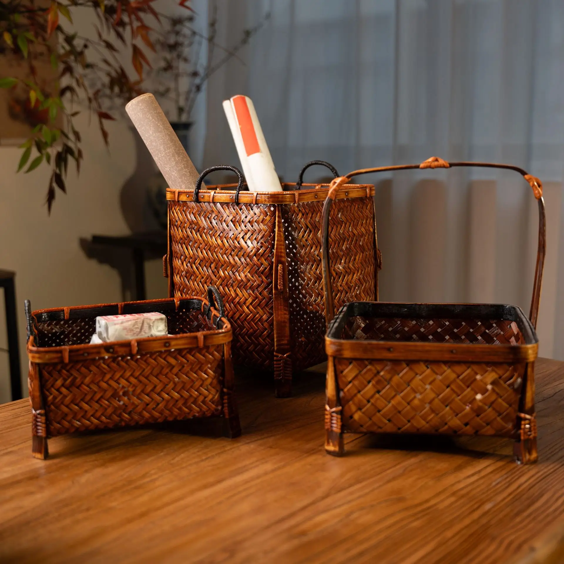 خمر صندوق تخزين من الخيزران المنسوجة يدويا طقم شاي سلة حفل الشاي المنظم ريفي سلة خيزران اليدوية الرجعية نمط الديكور