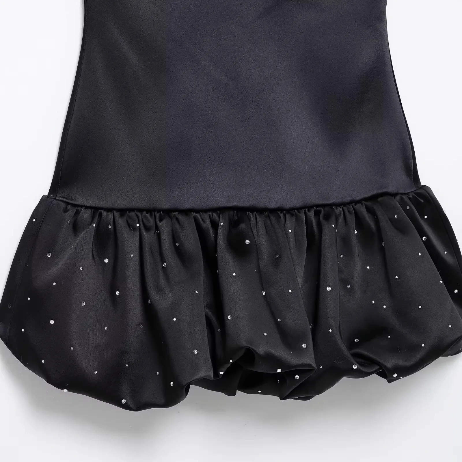 Novo Vestido F JNLEAOG de Cetim de Seda com Decoração de Strass Feng ui, Silhueta Balão, Casual, Cor Pura, Primavera...