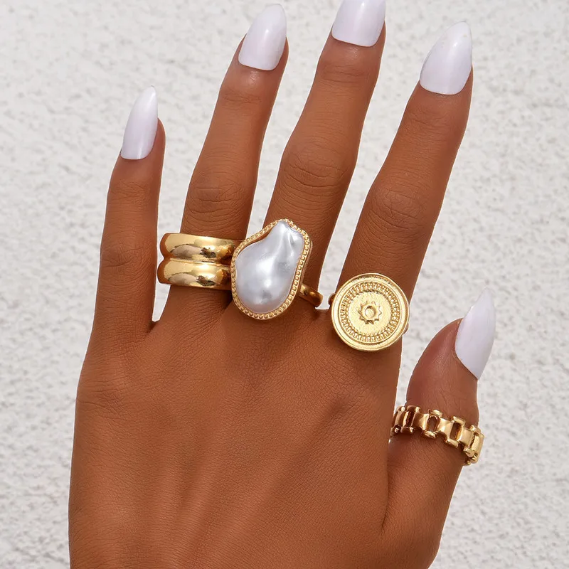 4 Pcs/Set Vintage Gold Pearl Rings for Women Fashion Geometric Rings Set Jewelry Accessories