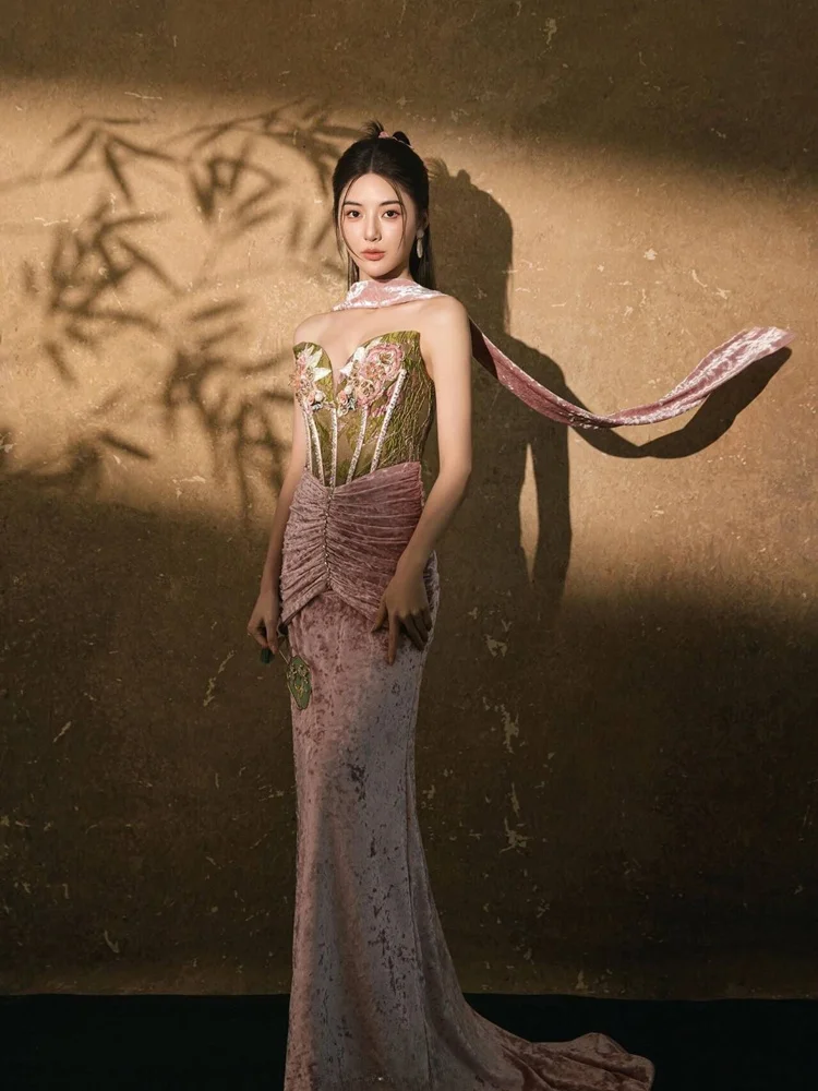 

New Vintage Chinese Style Fashionable Lady's Dress Photography Costume Art Photo Shooting Clothing Stage Performance Outfit