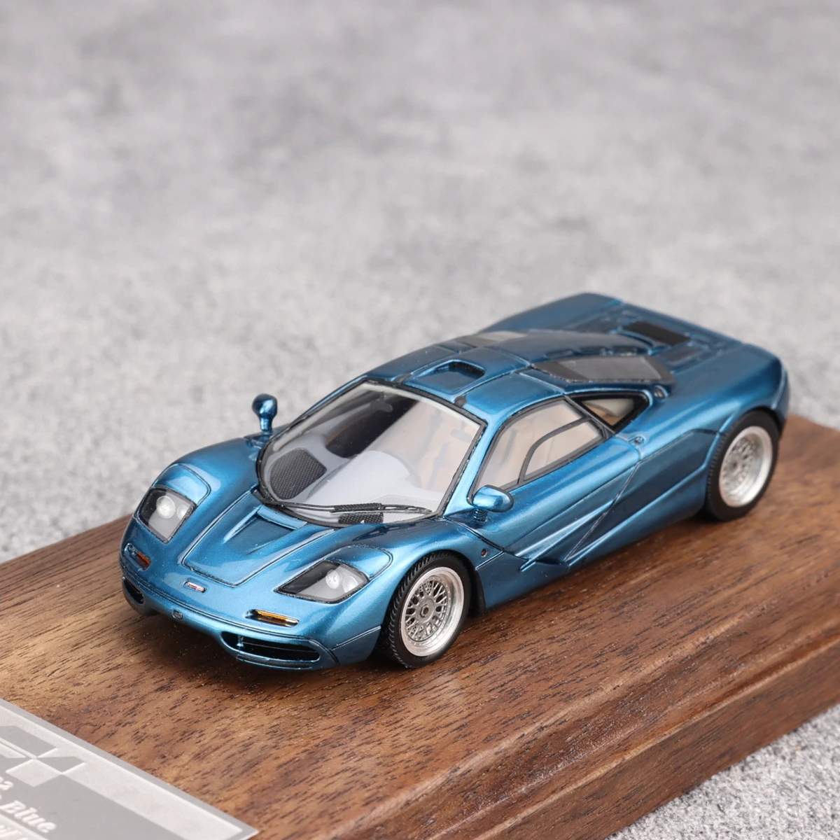 Modèles de voitures en résine série MF1 Pro 1:64, cadeaux de collection, cadeaux de festival, souvenirs précoces.