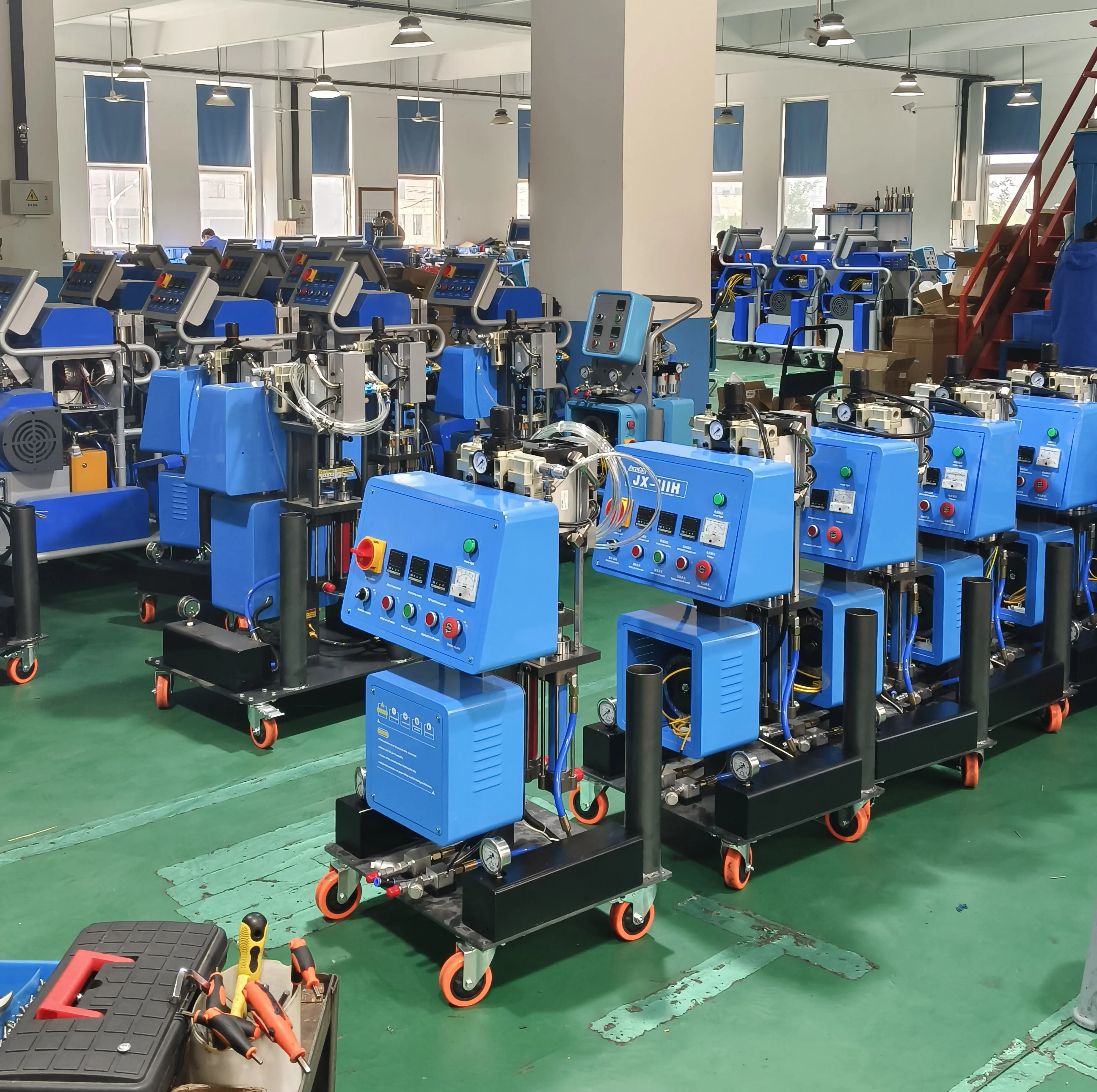 PU Two-component Polyurethane Pneumatic Polyurea Spraying/foaming High-power Spraying Machine