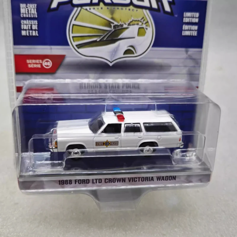GreenLight 1:64 Scale 1988 Ford LTD Crown Victoria Wagon Police Alloy Car Model Collection Display Ornament Toy