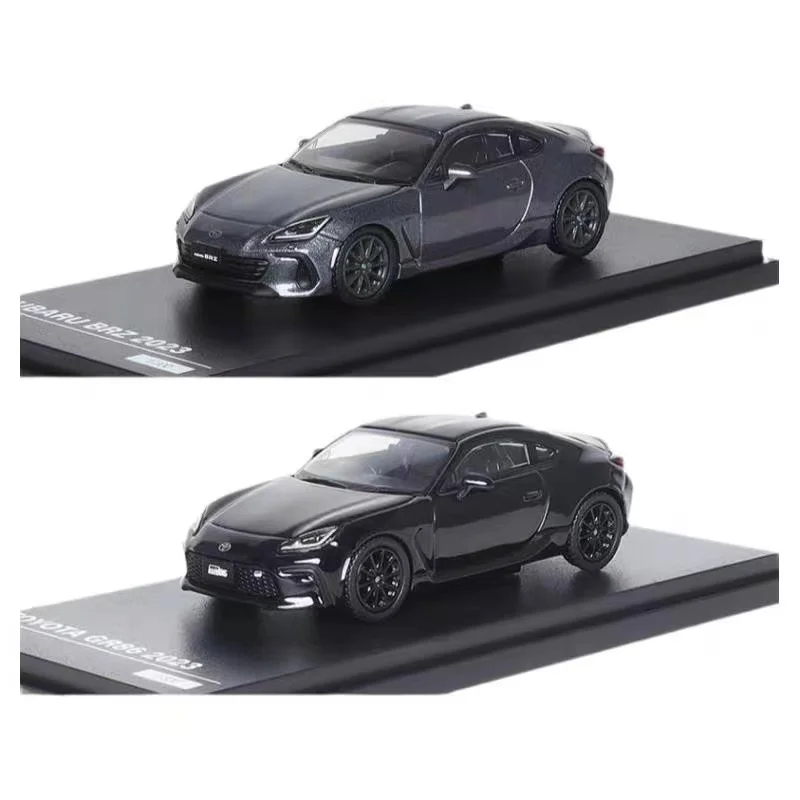 1:64 2023 New Toyota GR86 Subaru BRZ diecast alloy model, children\'s collection of decorative toys, children\'s holiday gifts.