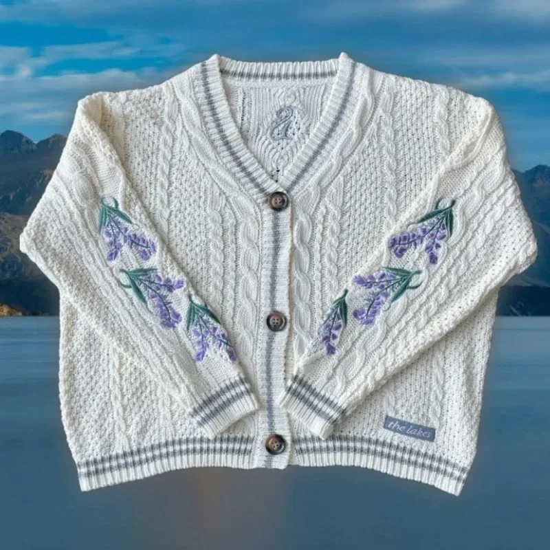 Autumn Warm Cute Y2k V-Neck Sleeve Sweater Female Knitted Cardigan Autumn Womens Flower Pattern Aesthetic Lakes Beige Cardigan