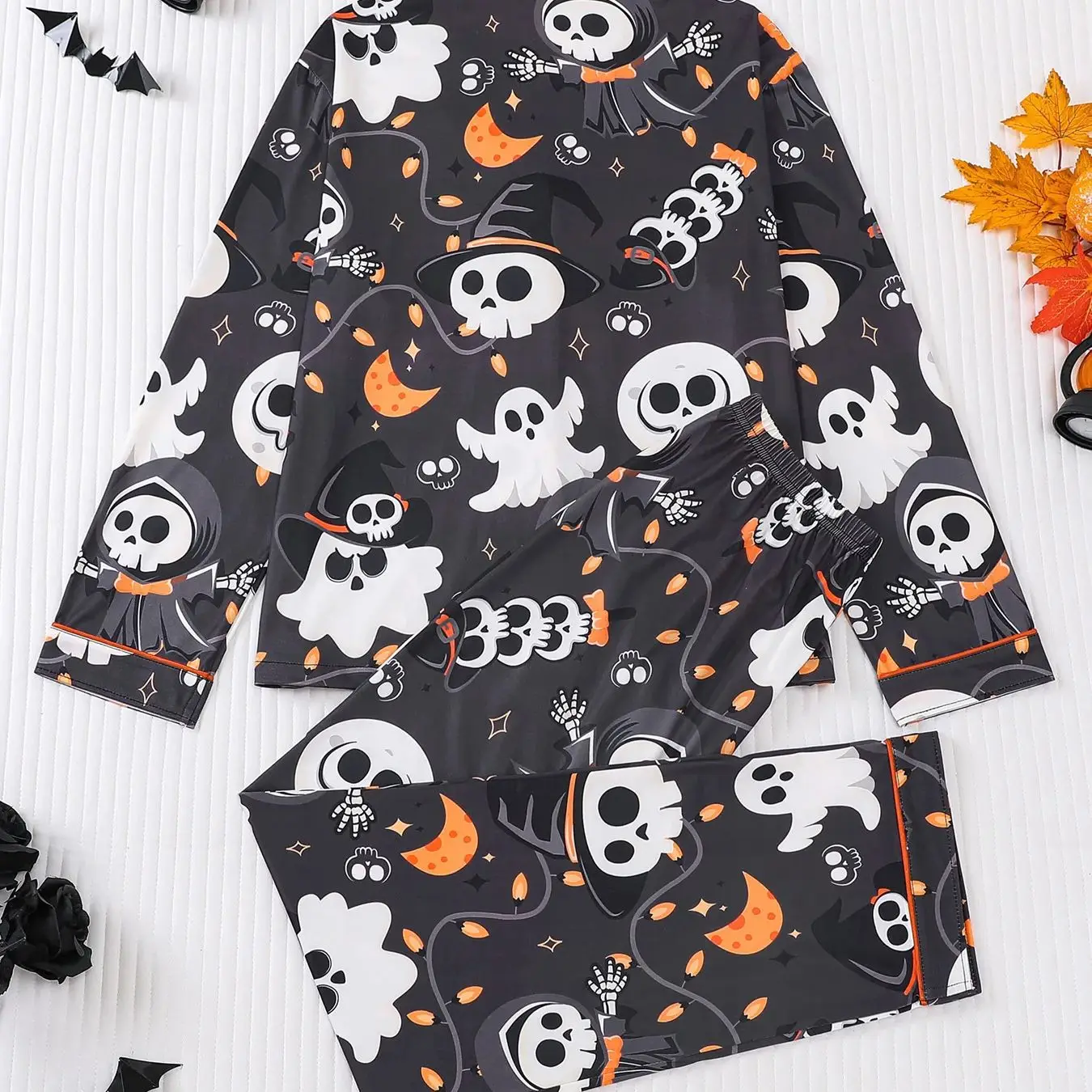 Spooky Halloween Women's Pajamas Set Skull Ghost Print Lapel Collar Long Sleeve Long Pants Soft Comfy Home Wear Sleepwear