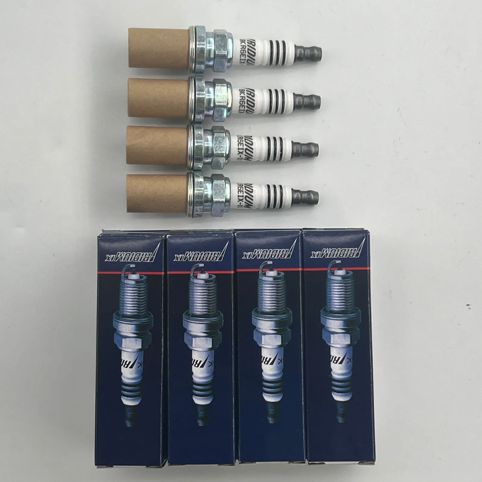 

4PCS LFR5AIX-11 4469 Iridium Spark Plug For Kia Forte Hyundai Nissan Altima Toyota Venza Jeep Dodge Infiniti FX35 Suzuki Ram