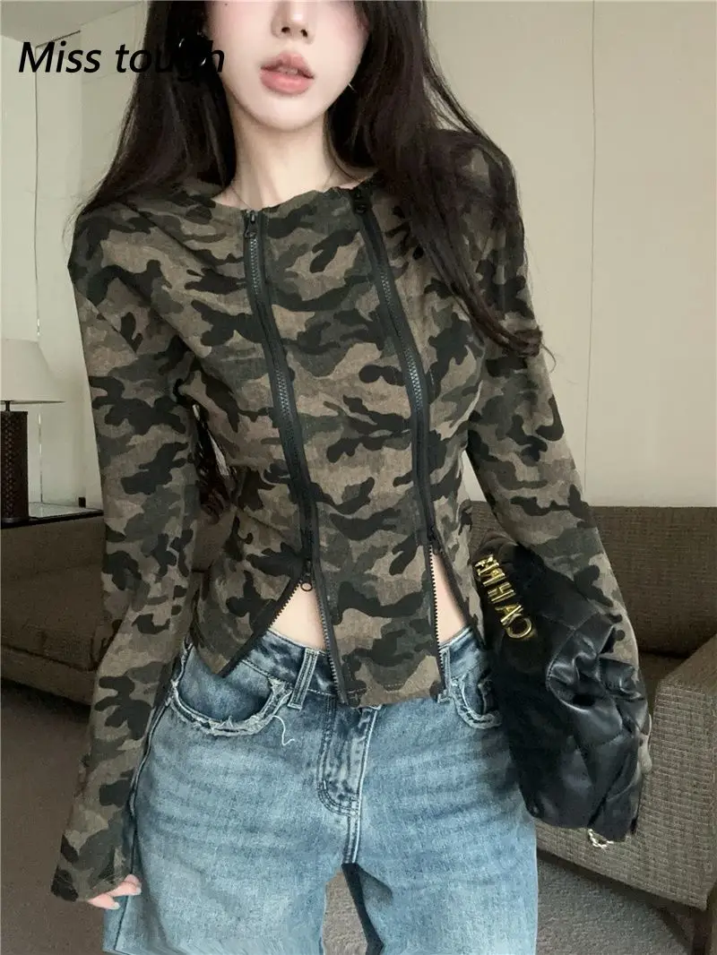 Women Camo Zip-up Hoodie Cropped Fit with Hood Stylish Casual Long Sleeve Jacket Comfortable Fashion for Daily Wear 2025 NEW view 5