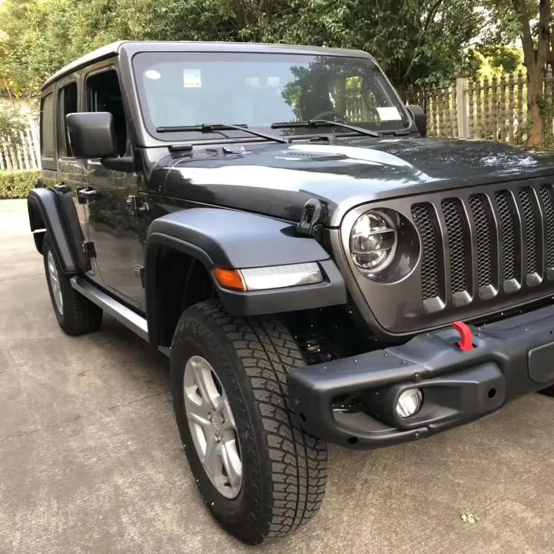 

High Wheel Eyebrow Kits Fender Flares with LED for Jeep Wrangler JL 2018-2020 LANTSUN JL1152