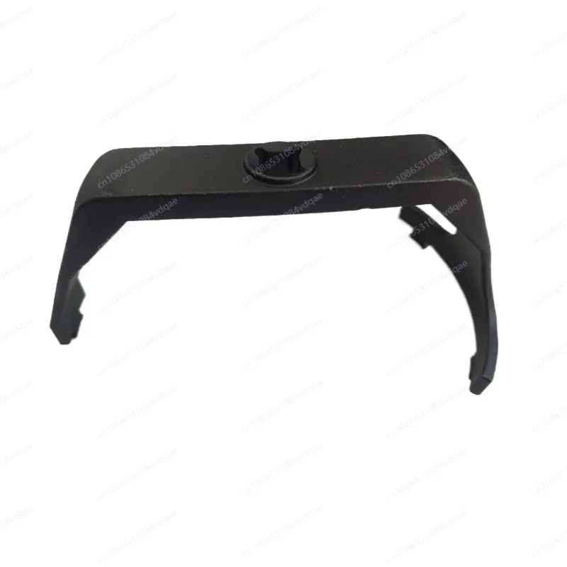 Auto fuel tank cap wrench, adjustable angle three-claw wheel puller