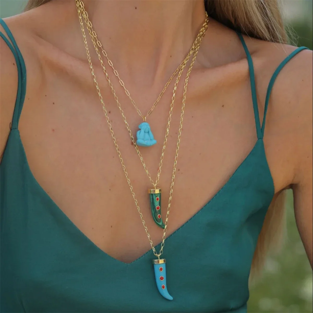 

Fashionable retro colorful chili bead necklace with high-end feel, exquisite and versatile turquoise collarbone chain