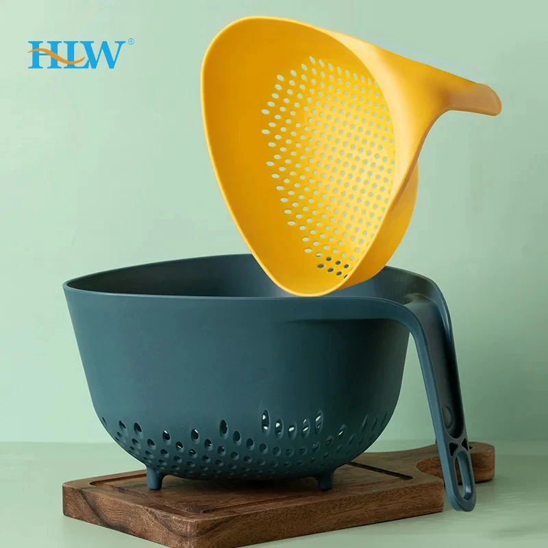 Kitchen multifunctional plastic hand-held double-layer with handle washing basket, simple contrasting color filter basket